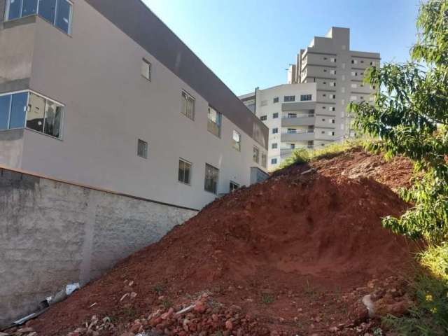 Terreno à venda no Residencial Veredas, Poços de Caldas  por R$ 200.000