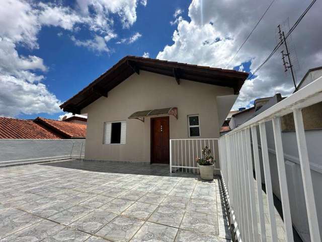 Casa com 3 quartos à venda no Parque Vivaldi Leite Ribeiro, Poços de Caldas , 154 m2 por R$ 750.000