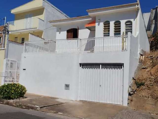 Casa com 3 quartos à venda no Jardim Vitória, Poços de Caldas , 162 m2 por R$ 450.000