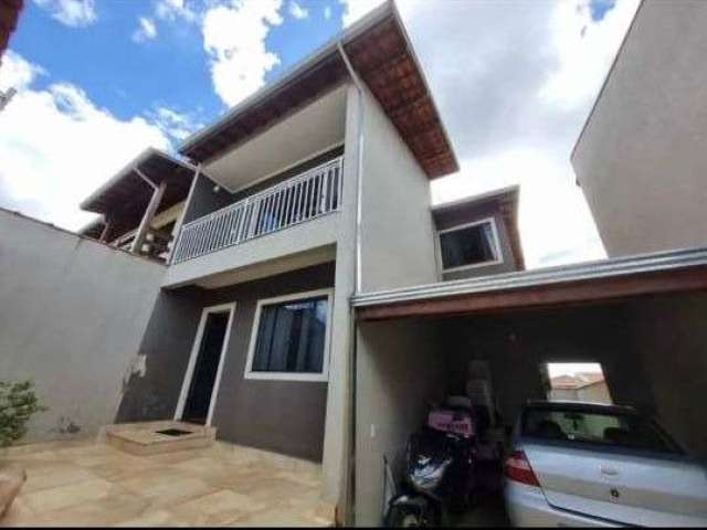 Casa com 3 quartos à venda no Loteamento Residencial Santa Clara II, Poços de Caldas , 180 m2 por R$ 550.000