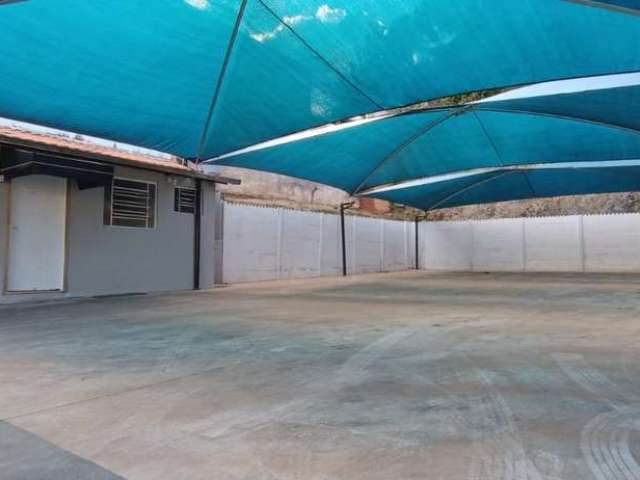 Ponto comercial com 1 sala para alugar no Centro, Poços de Caldas , 200 m2 por R$ 3.500