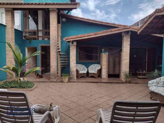 Sobrado com 4 dormitórios à venda, 229 m² por R$ 440.000,00 - Porto Novo - Caraguatatuba/SP