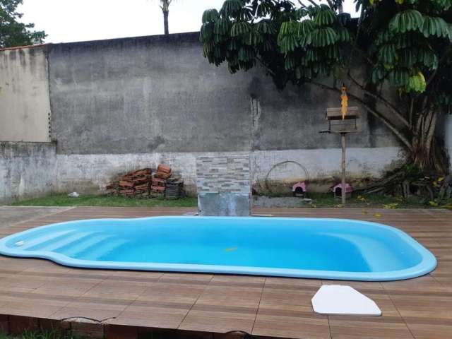 Casa para Venda em Guarujá, Jardim Virgínia, 4 dormitórios, 2 suítes, 1 banheiro, 4 vagas