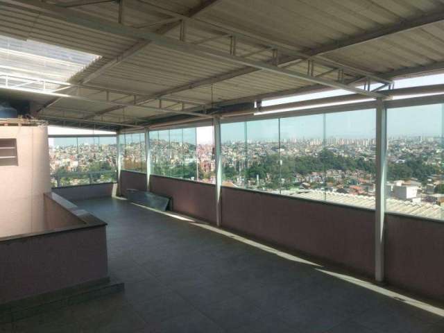 Sobrado com 325 m² localizado na Vila RIca em Santo André/SP.