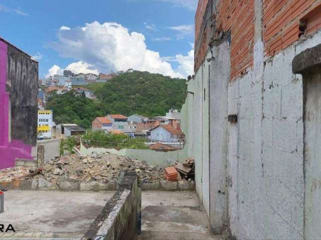 Terreno à venda no Bairro Maracanã - Santo André - SP