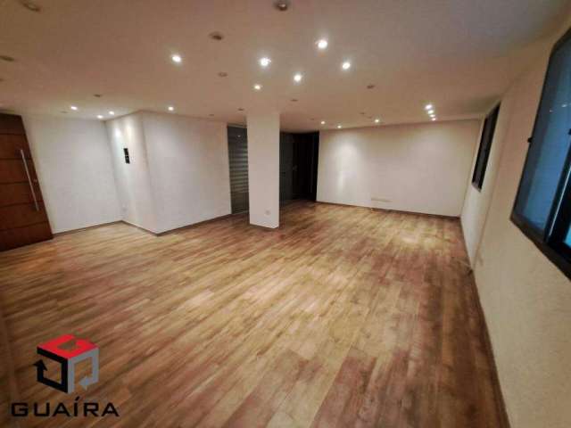 Apto de 100m², 2 suítes e 2 vagas, tipo cond.baixo custo no B. Valparaíso em Santo André.