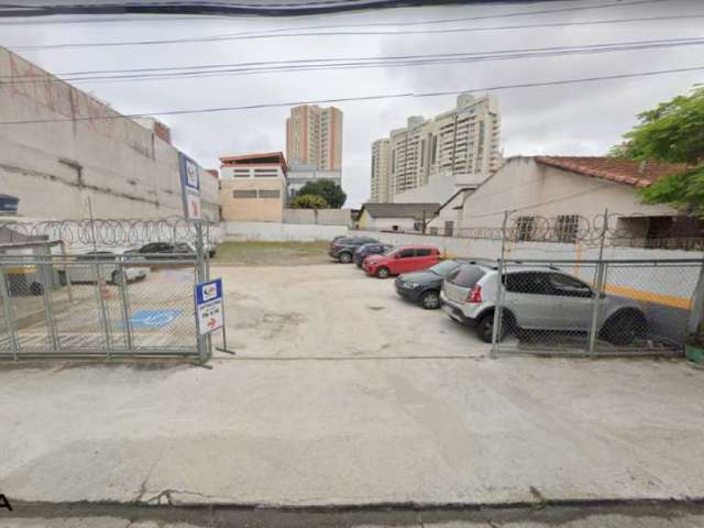 Terreno com 600 m² localizado no Centro de Santo André - SP.