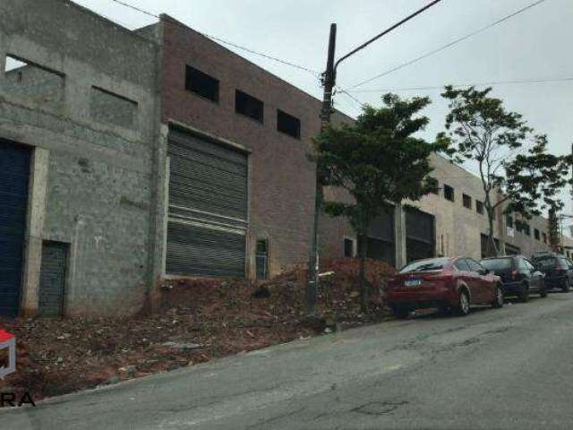 Galpão com 300m² no bairro Assunção em São Bernardo do Campo - SP