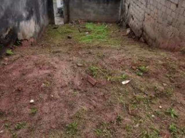 Terreno com 150m² - 6x25 - Rua tranquila - Bairro Nova Petrópolis em São Bernardo do Campo/SP.