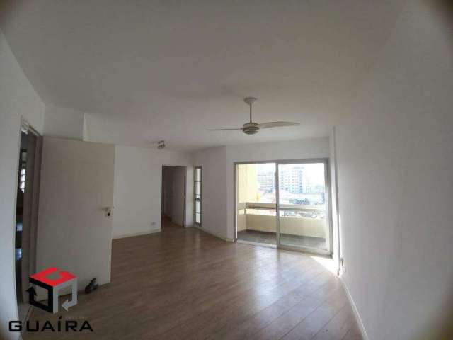 Apartamento 87 m² com 3 dormitórios, 1 suíte, 3 banheiros, sala com varanda, cozinha com armários, lavanderia, 2 vagas fixas, lazer e jardim.