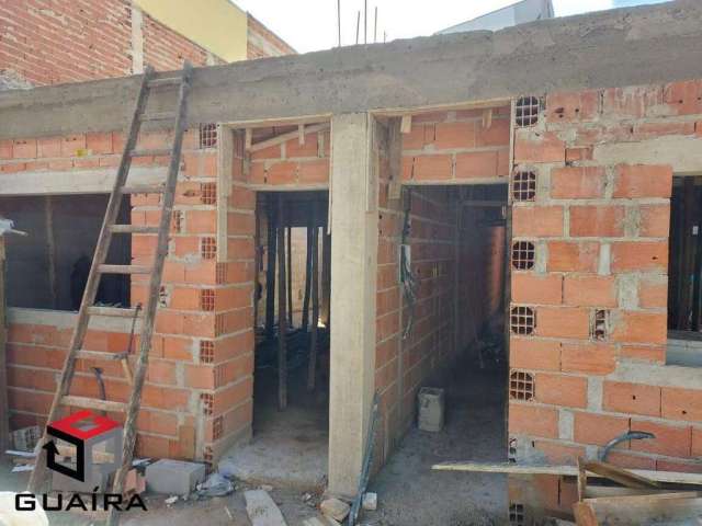 Casa Térrea, Vila Vitória, 3 quartos sendo 1 suíte, 2 vagas, Santo André, SP