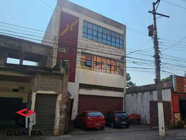 Prédio / Galpão de 3 andares com 585 m² no Rudge Ramos, São Bernardo do Campo/SP.