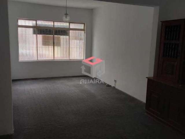 Casa com 154 m² localizada no Centro de Santo André - SP.