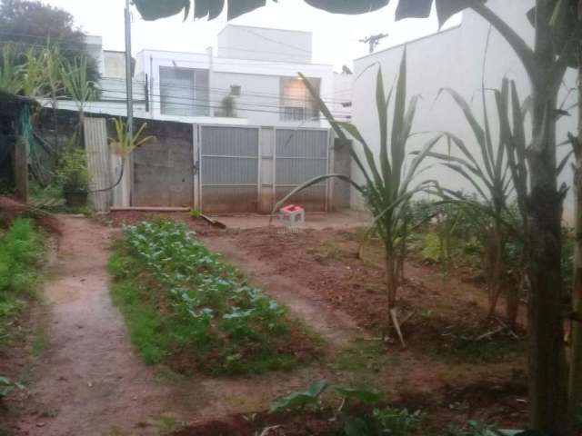 Terreno de 278 m² localizado no bairro Dos Pássaros em São Bernardo do Campo - SP