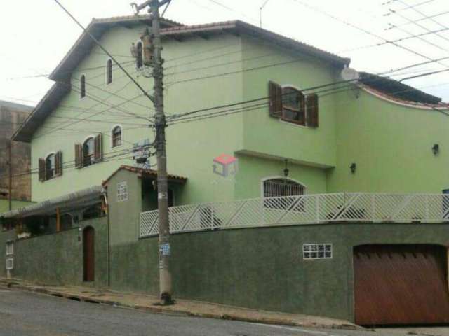 Sobrado com 206 m² localizado no Bairro São Vicente Mauá-SP.