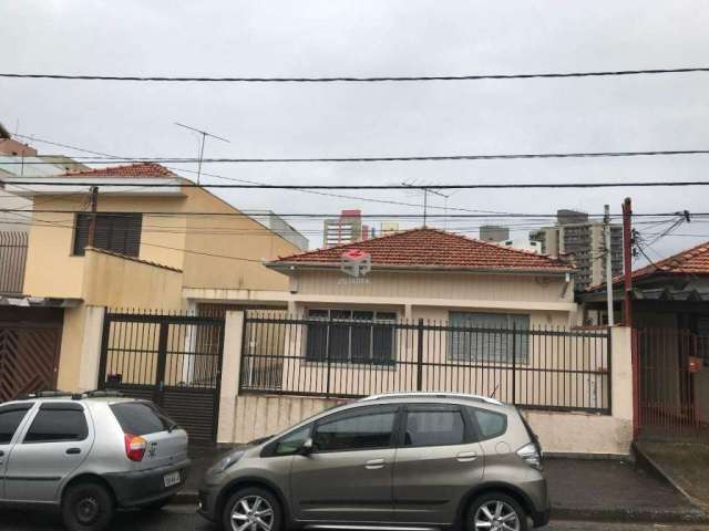 Casa em Terreno 10 x 40m localizado na Vila Assunção em Santo André/SP.