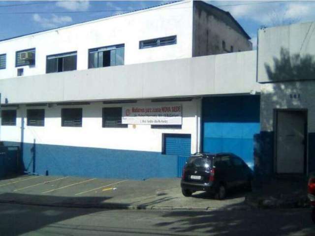 Galpão para locação com 895 m² localizado no Centro de São Bernardo do Campo/SP.