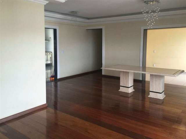 Apartamento com 209 m² Com Elevadores Localizado no Bairro na Vila Gilda em São Paulo.