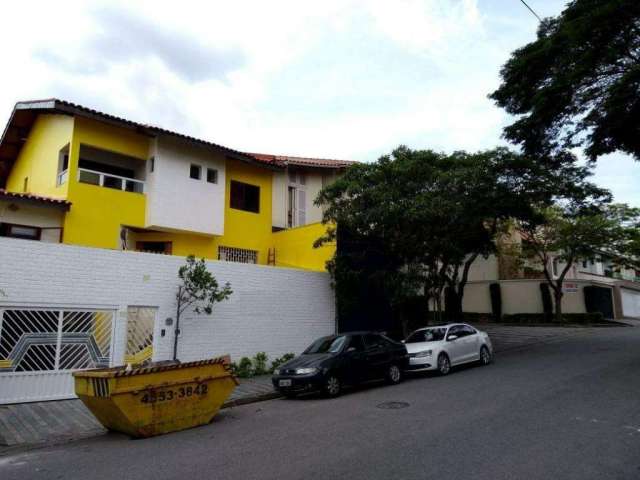 Sobrado com 345m² localizado no Bairro Nova Petrópolis em São Bernardo do Campo - SP.