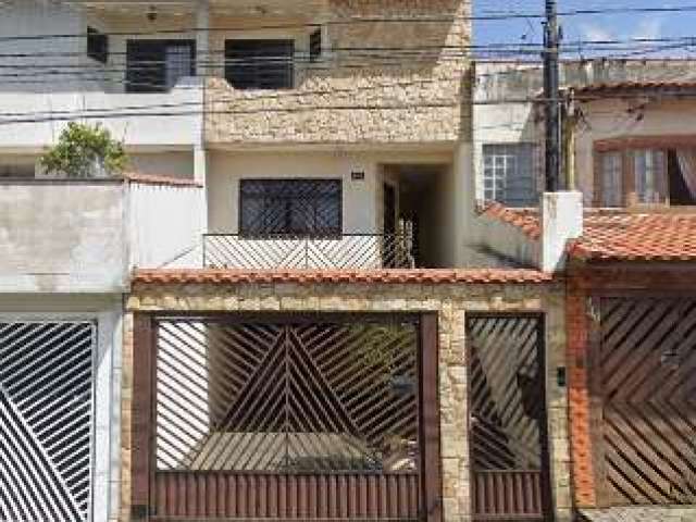 Sobrado com 189 m² localizado no Jardim Jamaica em Santo André - SP