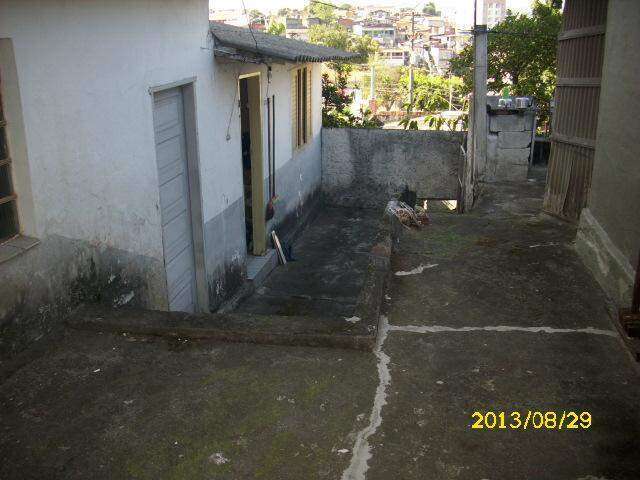 Terreno de 383 m² localizado no Bairro Baeta Neves em São Bernardo do Campo.