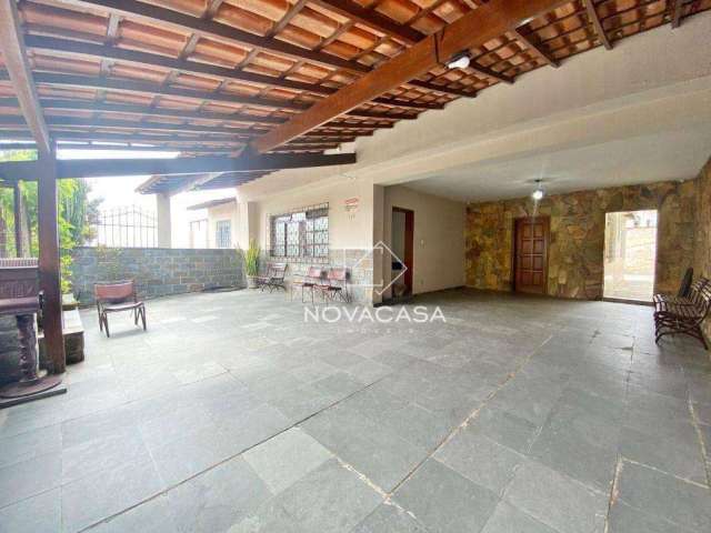 Casa com 3 dormitórios à venda, 221 m² por R$ 750.000,00 - Planalto - Belo Horizonte/MG