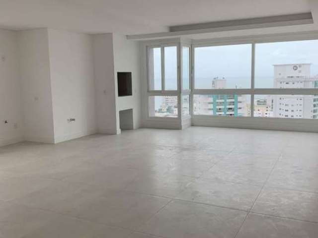 Apartamento à Venda em Balneário Camboriú, com  3 quartos 3 suítes, 4 vagas