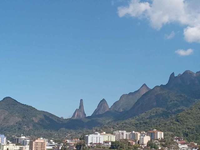 Casa para Locação em Teresópolis, Fazendinha, 2 dormitórios, 1 banheiro