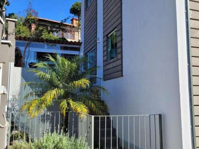 Casa para Venda em Teresópolis, Fazendinha, 2 dormitórios, 2 banheiros, 2 vagas