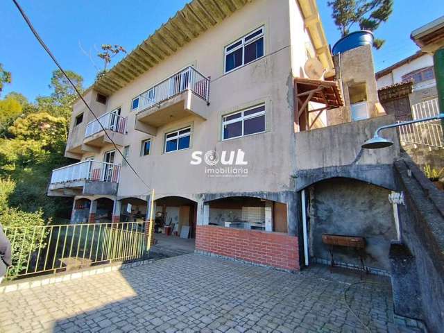 Casa para Venda em Teresópolis, Vila Muqui, 3 dormitórios, 1 suíte, 2 banheiros, 2 vagas