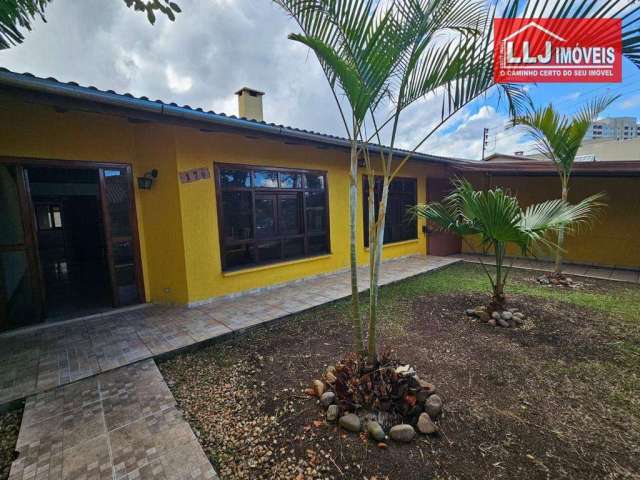 Casa 250 m2, 4 qtos(2stes), sala ampla, churrasq R$ 579,900,00 próx Hosp. vitta