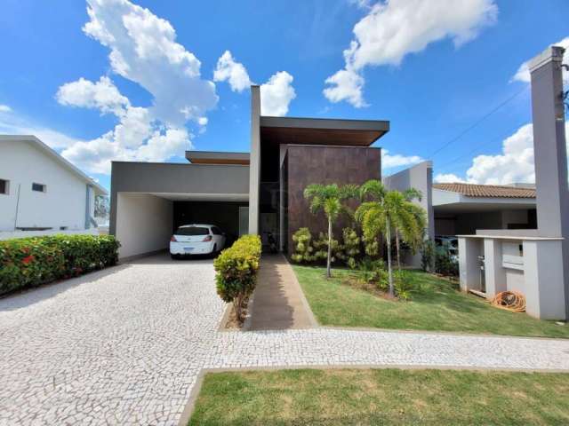 Casa Alto Padrão em Condomínio Residencial Garden Park, Marília/SP