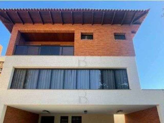 Casa 4 Suítes 6 Vagas de Garagem 430M² á Venda por R$ 2.200.000,00