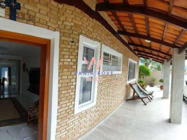 Casa com 3 dormitórios à venda, 174 m² por R$ 1.100.000 - Indaiá - Caraguatatuba/SP