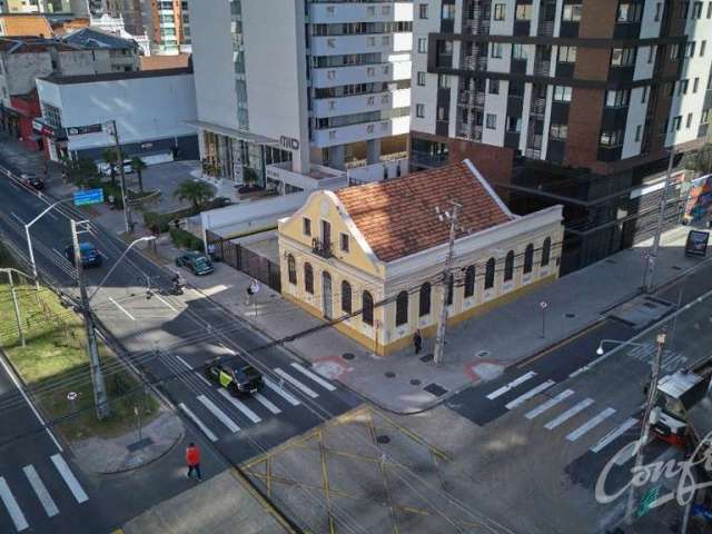 Casa comercial para alugar na Avenida Visconde de Guarapuava, 2744, Centro, Curitiba, 284 m2 por R$ 15.000