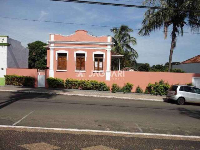 Casa no Bairro CENTRO na cidade de  Agudos;