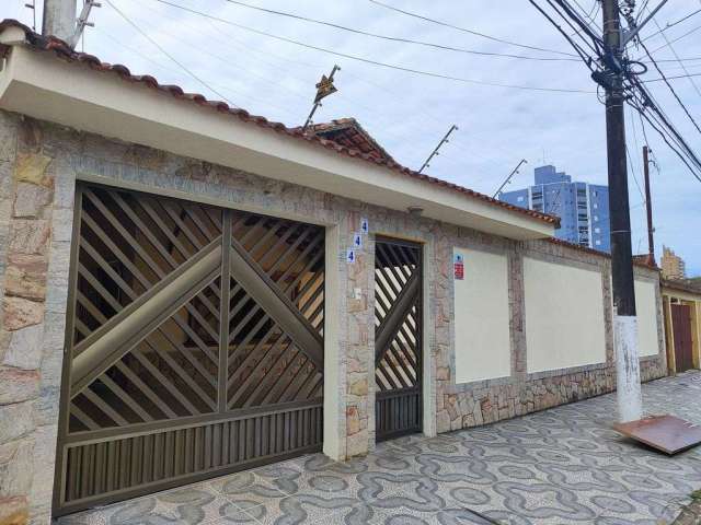 CASA ISOLADA PARA VENDA EM PRAIA GRANDE - Bairro Caiçara