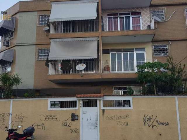 Apartamento com 2 dormitórios à venda, 75 m² por R$ 240.000,00 - Vila Valqueire - Rio de Janeiro/RJ