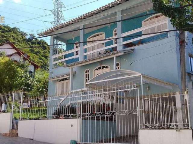 Casa com 3 dormitórios para alugar, 135 m² por R$ 4.084,00/mês - Vila Valqueire - Rio de Janeiro/RJ