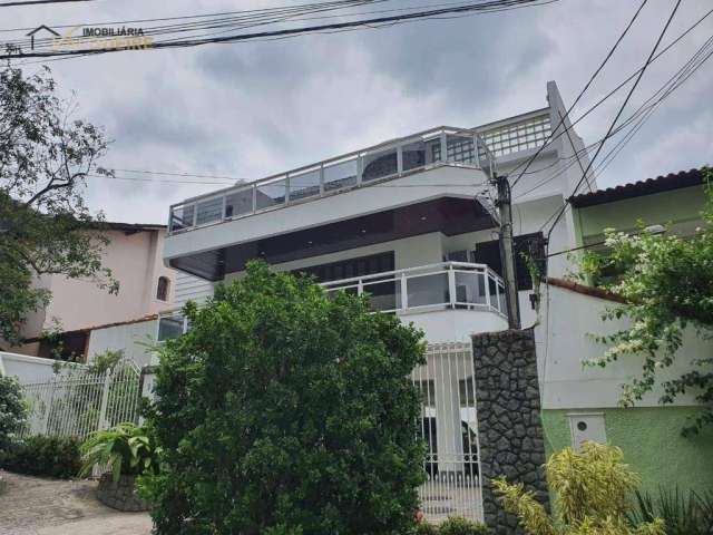 Casa com 4 dormitórios à venda, 270 m² por R$ 990.000,00 - Vila Valqueire - Rio de Janeiro/RJ