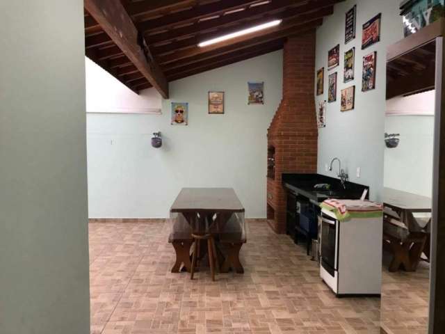 Casa condomínio/ 65 m²/ 2 dorm/ Área Gourmet/ Ac. Américo Figueiredo