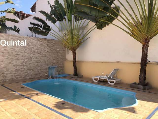 Casa 300 m² com 3 Suítes/ Quintal amplo/ Espaço gourmet e piscina/ Jd. Pagliato