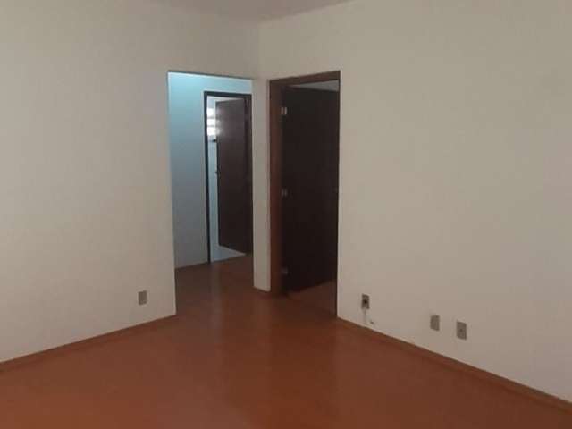 Excelente apto à venda 74 m²/ 2 dorm./ 1 vaga/ Jd Europa/ Só 220 mil