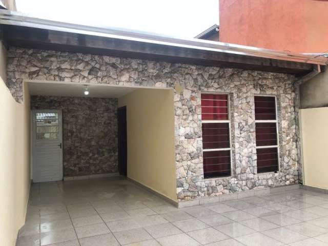 Casa térrea Jd. Casabranca/ 2 dorm./ 2 vagas/Quintal/ 270 mil/ Ac. financiamento