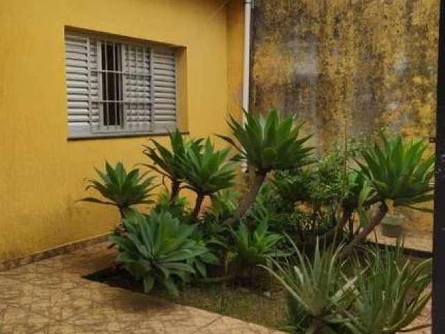 Casa Térrea para Venda em Mogi das Cruzes, Vila mogilar, 4 dormitórios, 1 suíte, 3 banheiros, 2 vagas