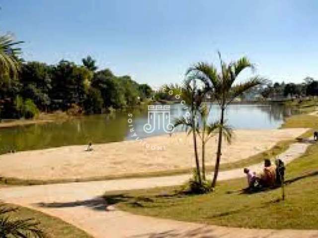 Casa à venda com 02 dormitórios e edícula - parque residencial eloy chaves em jundiaí-sp.