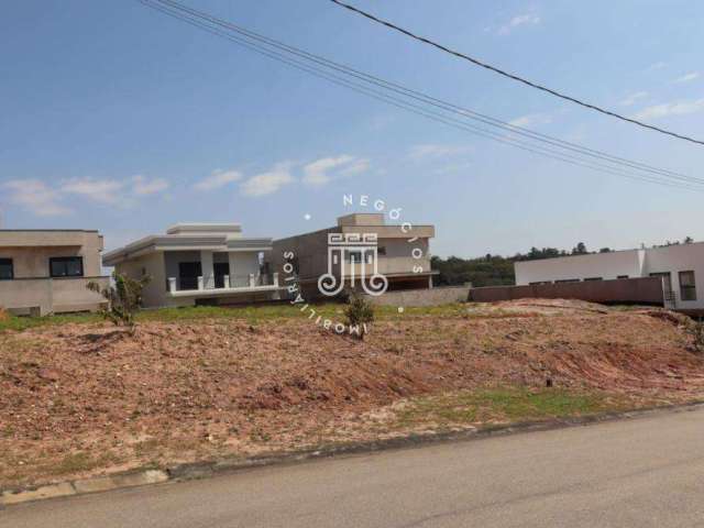 Casa à venda com 03 suítes, localizada no condomínio bella vittá, bairro jardim celeste em jundiaí/sp.