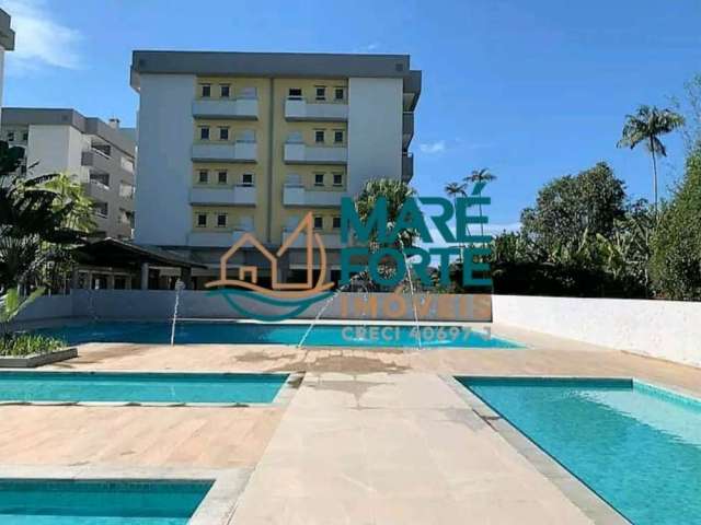 Apartamento com área de lazer completa a 350 metros da praia!