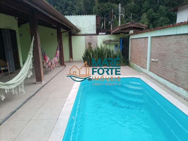 ( Oportunidade ) Casa com Piscina no Pereque Mirim em Ubatuba SP