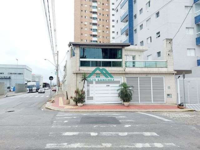 Sobrado com 2 suítes, ótima localização, perto da praia e comércio!R$ 550.000,00